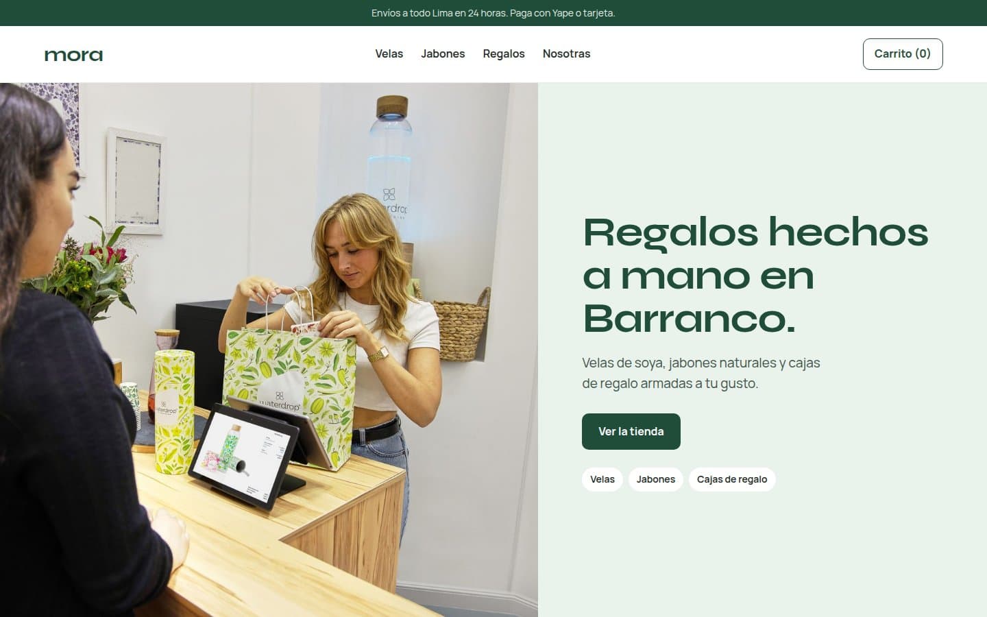 Diseño de ejemplo para tiendas y emprendimientos en una laptop